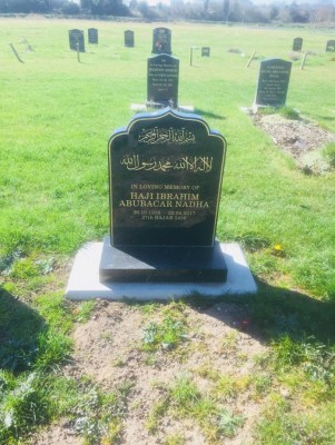 Islamic Headstones & Kerbed Memorial for Graves in London