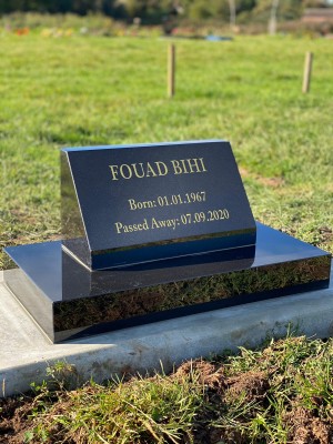 Islamic Headstones & Kerbed Memorial for Graves in London