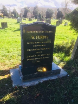 Islamic Headstones & Kerbed Memorial for Graves in London