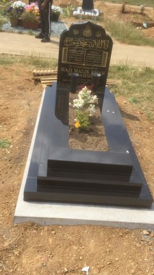 Islamic Headstones & Kerbed Memorial for Graves in London