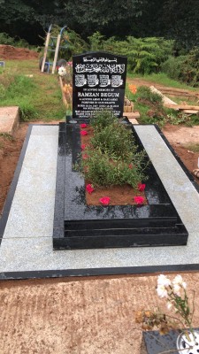 Islamic Headstones & Kerbed Memorial for Graves in London